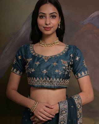 Teal georgette sequinned embellished saree 5