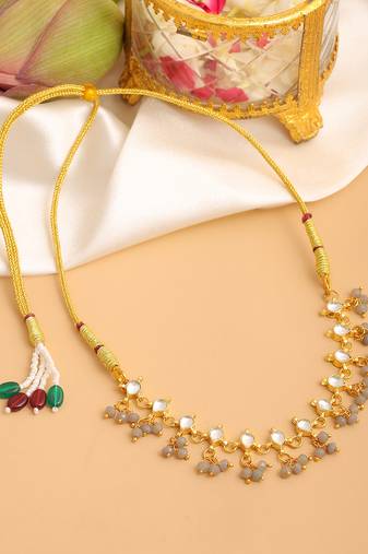 Gold plated kundan grey beaded choker necklace