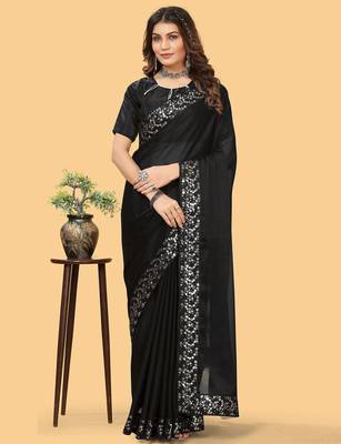 Black black sequinned  georgette sungudi saree 4