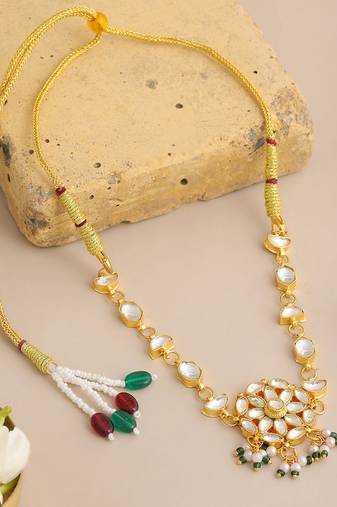 Gold plated kundan green beaded choker necklace