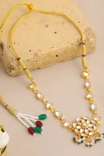 Gold plated kundan green beaded choker necklace