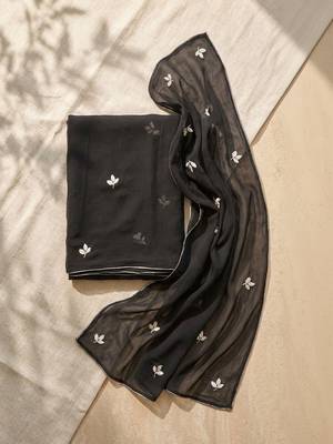 Black embroidered sarees with blouse piece 4