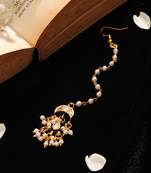 Gold plated kundan white beaded maang-tikka