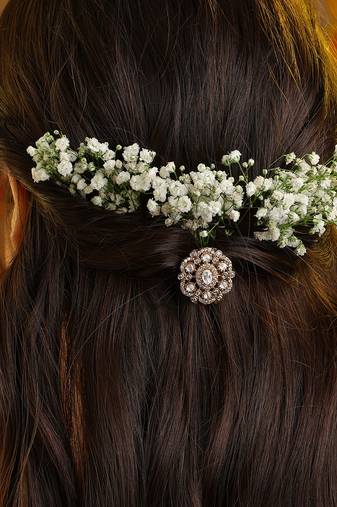 Gold plated kundan white stone hair pin