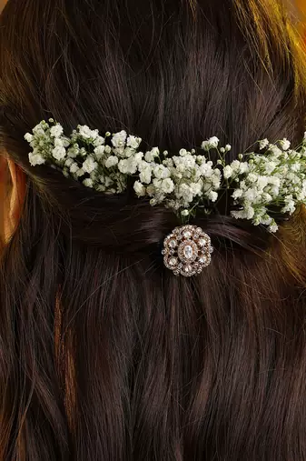 Gold plated kundan white stone hair pin