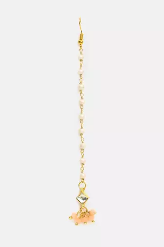 Gold plated kundan peach beaded maang tikka with earrings
