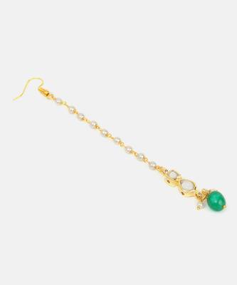 Gold plated kundan green beaded maang tikka with earrings 2