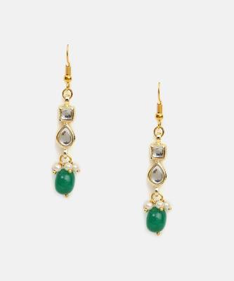 Gold plated kundan green beaded maang tikka with earrings 3
