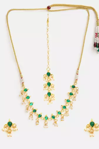 Gold plated kundan green stone necklace set with maang tikka and haathphool