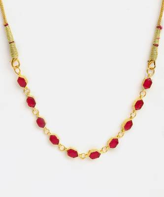 Gold plated kundan red stones necklace set with maang tikka and haathphool 3
