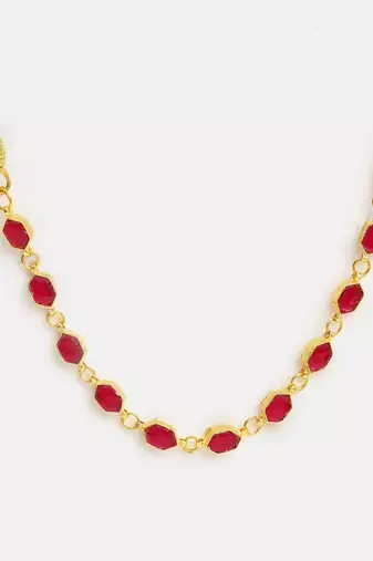 Gold plated kundan red stones necklace set with maang tikka and haathphool