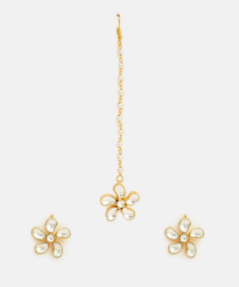 Gold plated kundan white stones beaded floral maang tikka with earrings