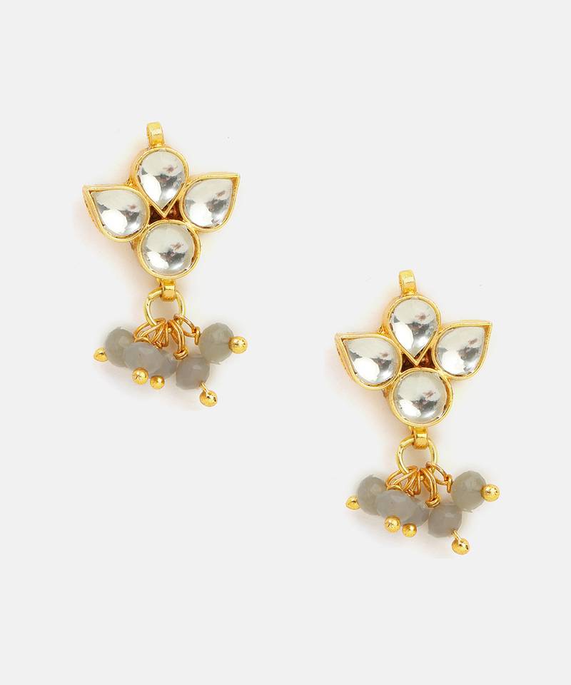 Gold plated kundan grey beaded maang tikka with earrings