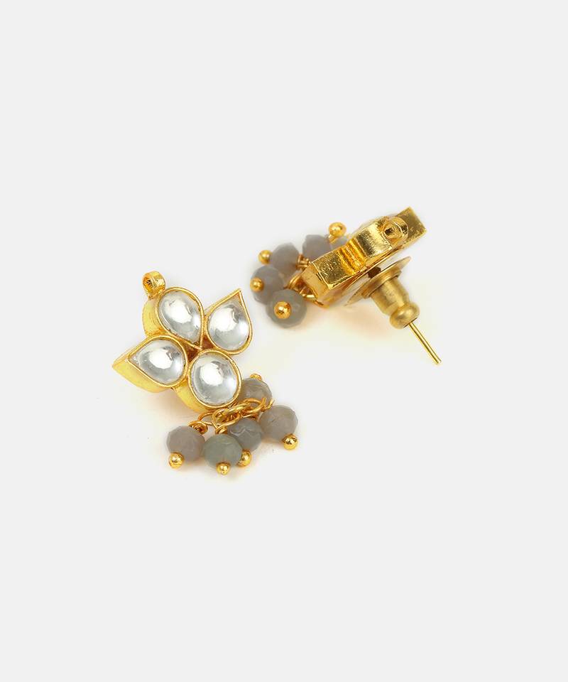 Gold plated kundan grey beaded maang tikka with earrings