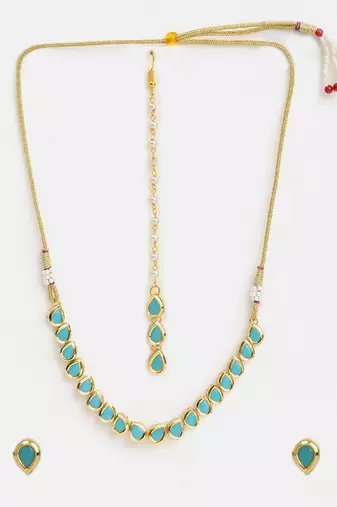 Gold plated kundan turquoise stones necklace set with maang tikka