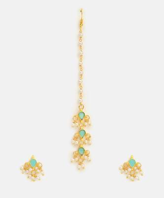 Gold plated kundan mint green stones necklace set with maang tikka and haathphool 4