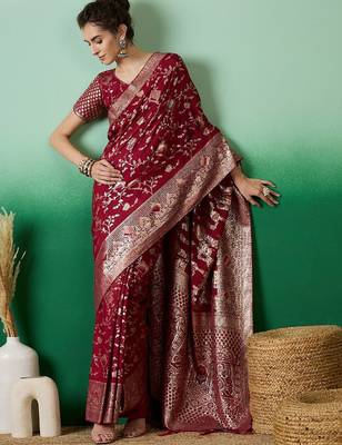 Maroon ethnic motif zari woven kanjeevaram saree with blouse 4
