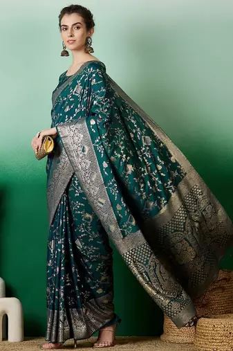 Green ethnic motif zari woven kanjeevaram saree