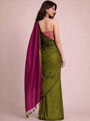 Green handloom khadi cotton contrast pallu thread latkans sarees 2