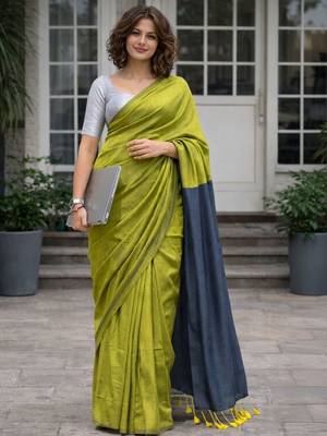 Green handloom khadi cotton contrast pallu thread latkans sarees 4
