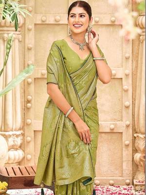 Green woven design banarasi sarees blouse piece 4