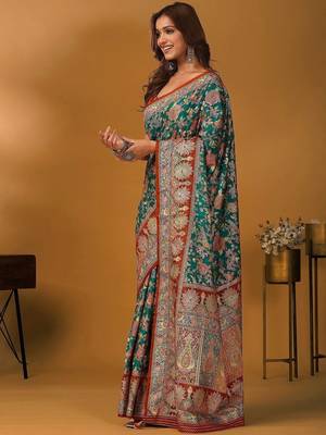 Green floral silk blend designer banarasi saree 2