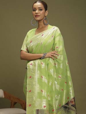 Green ethnic motifs banarasi fastive saree 4