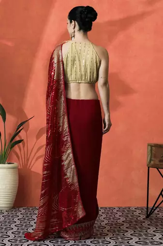 Red embellished embroidered saree with unstitched blouse