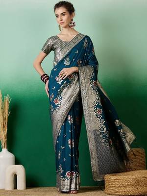 Teal ethnic motif zari woven tassel detail kanjeevaram saree with blouse 2
