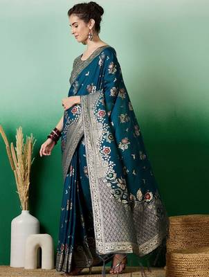 Teal ethnic motif zari woven tassel detail kanjeevaram saree with blouse 3