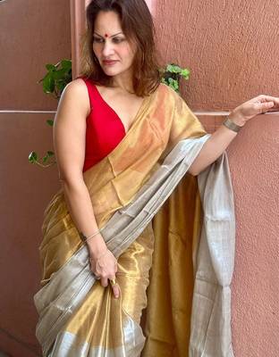 Beige solid saree 3