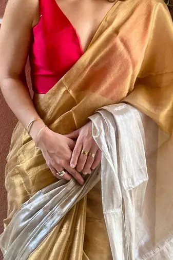 Beige solid saree