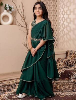 Green girls saree with blouse 3