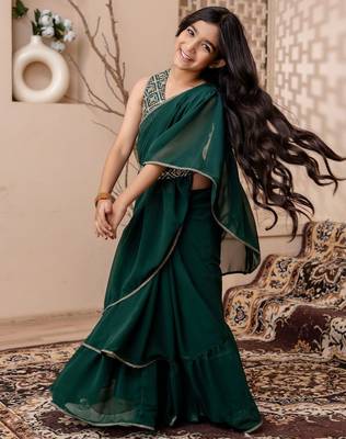 Green girls saree with blouse 5