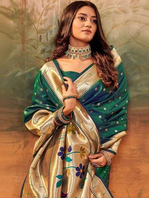 Green woven design zari weaving paithani saree with unstitched blouse 2