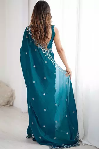 Blue embroidered sarees blouse piece
