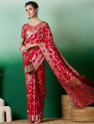 Red ethnic motif zari woven tassel detail kanjeevaram saree 5