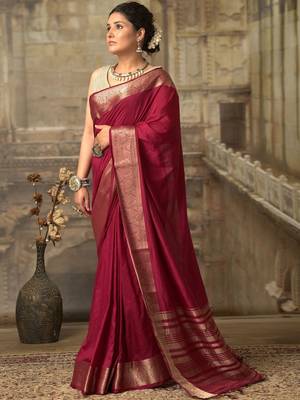 Maroon zari woven border saree 5