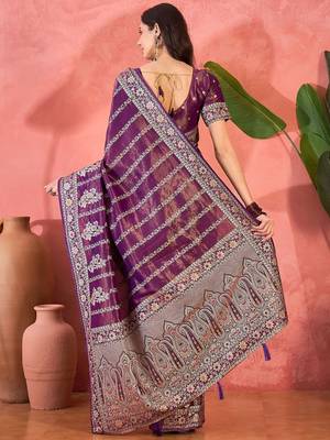 Purple floral woven design banarasi jacquard saree with blouse piece 3