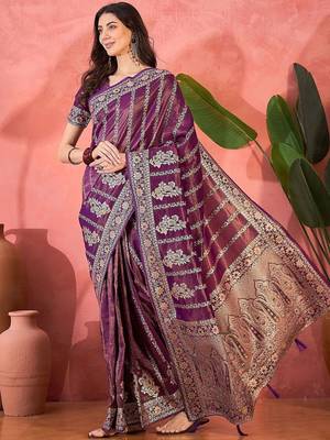 Purple floral woven design banarasi jacquard saree with blouse piece 4