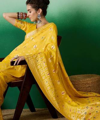 Yellow ethnic motif zari woven tassel detail kanjeevaram saree 5