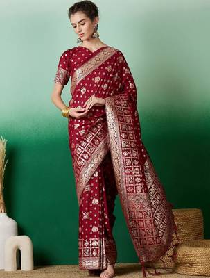 Maroon ethnic motif zari woven kanjeevaram saree with blouse 2