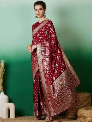 Maroon ethnic motif zari woven kanjeevaram saree with blouse 3
