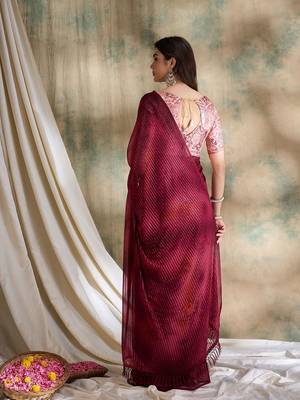 Red printed saree with blouse 3