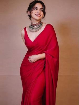 Red  chiffon saree 1
