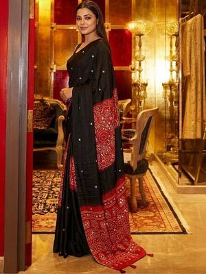 Black bandhani mirror work saree 2