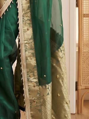 Green woven design beads and stones silk blend designer banarasi saree 4