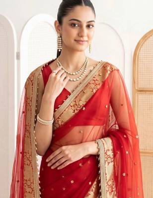 Red ethnic motifs embroidered silk blend designer banarasi saree 4