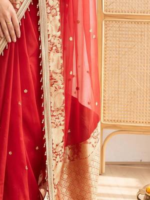 Red ethnic motifs embroidered silk blend designer banarasi saree 5