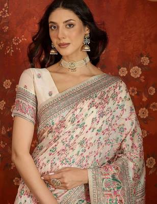 Off white woven design embroidered silk blend jamdani saree 5